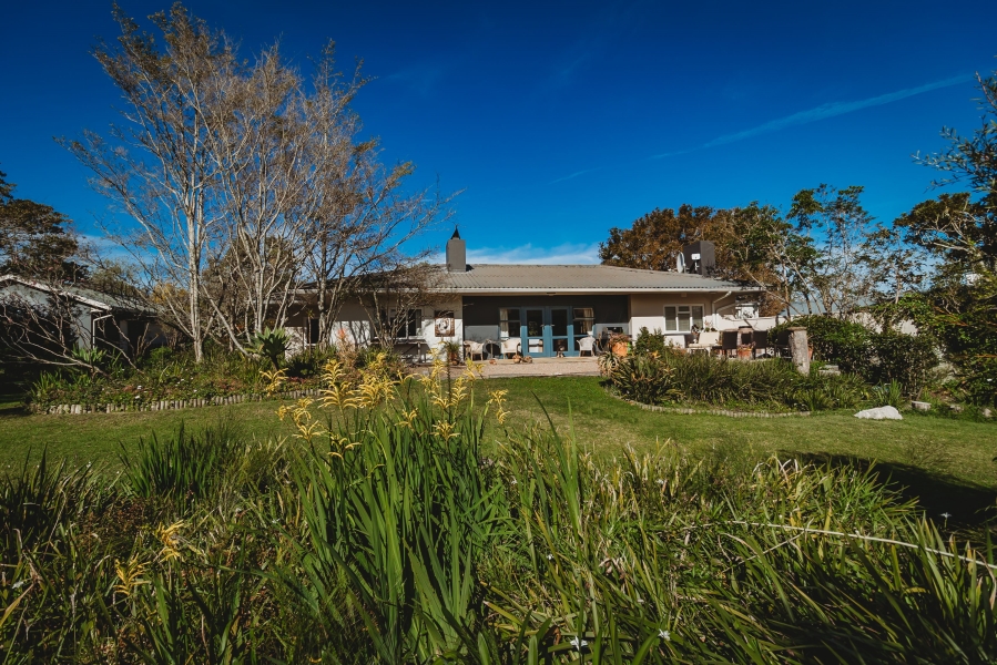 4 Bedroom Property for Sale in Camphersdrift Western Cape